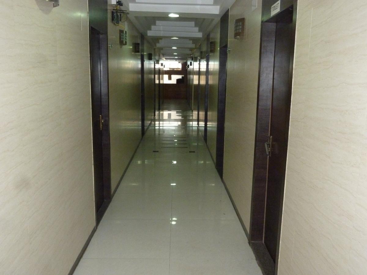 雷加尔宫殿酒店 孟买 外观 照片